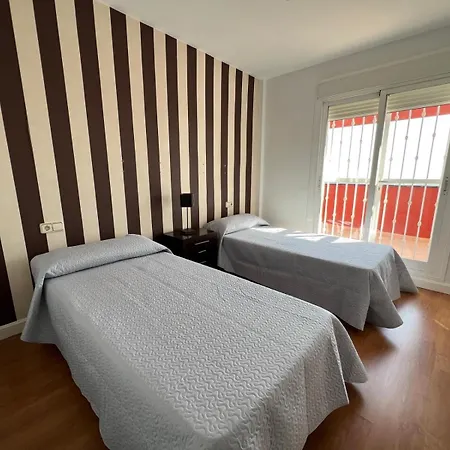 Con Piscina Privada Y Aacc Peñíscola